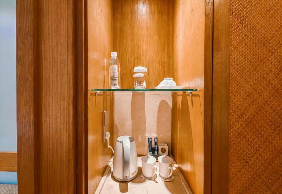 HongYa Minjiang Donghu Wawu Mountain Hot Spring Resort HotelDeluxe Single Room