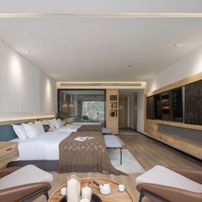 【木夕·雪山】|觀景温泉雙床房|大空間全屋智能|乳膠床品|獨立私湯|觀日照金山|貢嘎雪山全貌 鸞喜·隱山民宿（海螺溝店）優惠