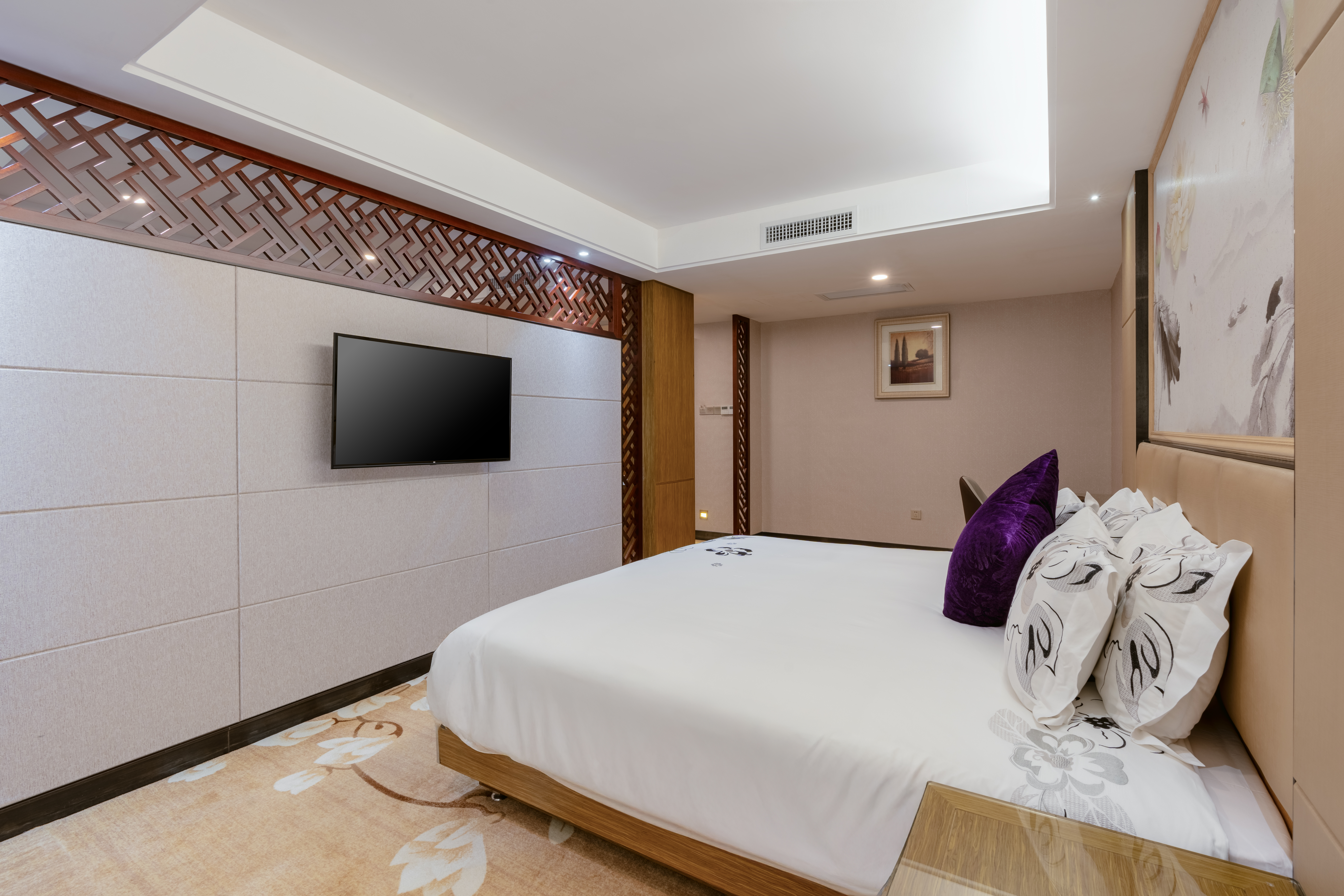 行政套房（小冰箱+保险柜+浴缸）