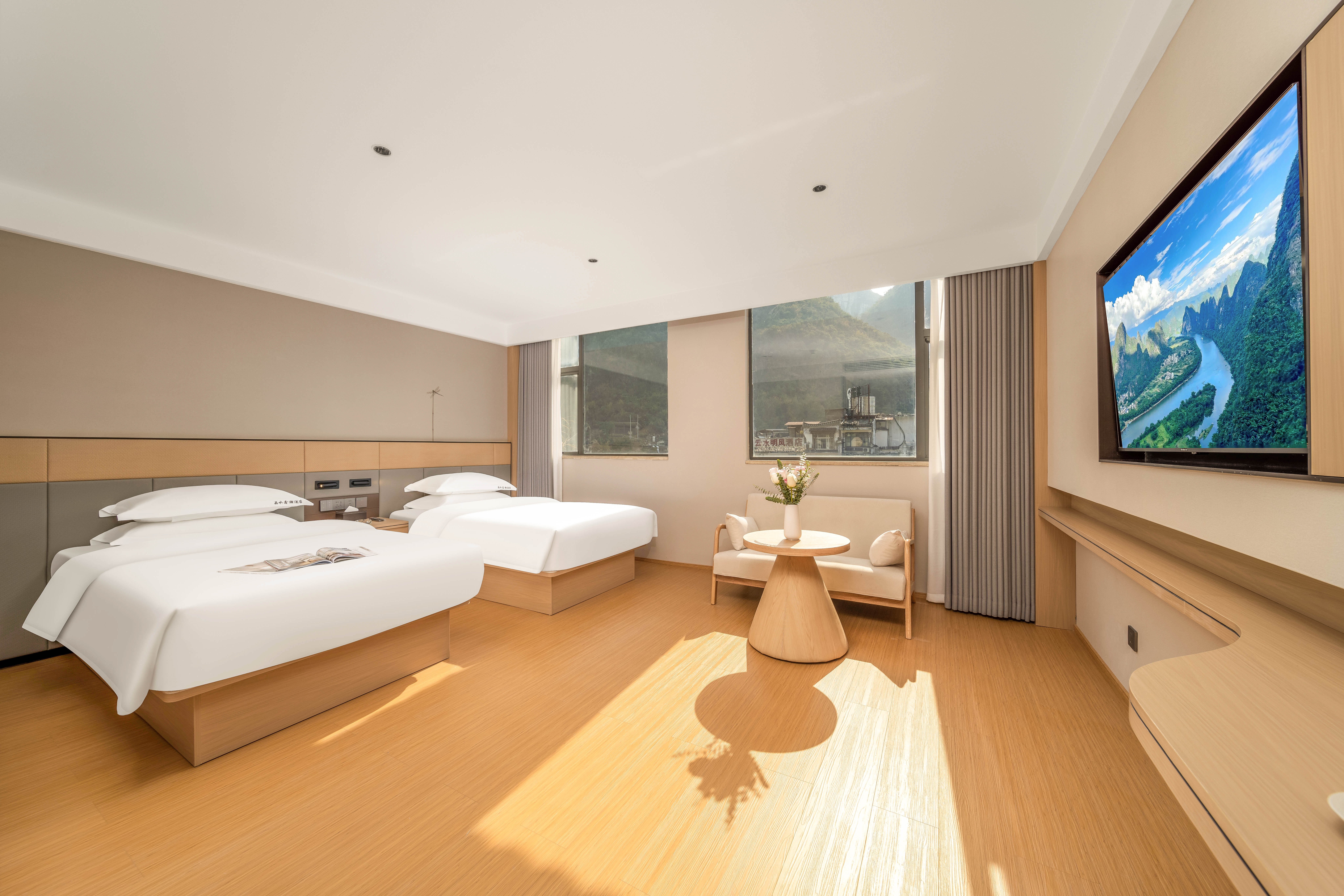 云水双床房【休闲沙发+轻奢办公桌+55寸高清电视】