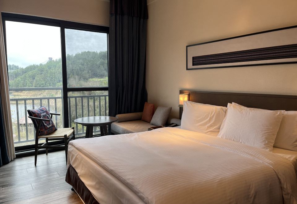 Wanda Jin Hotspring DanzhaiSpecial Queen Room