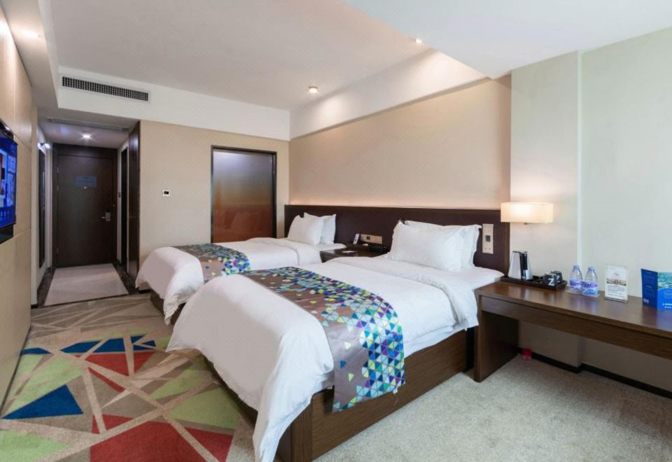 动人夜景双床房（窗外好景+空气清新+冷暖空调）