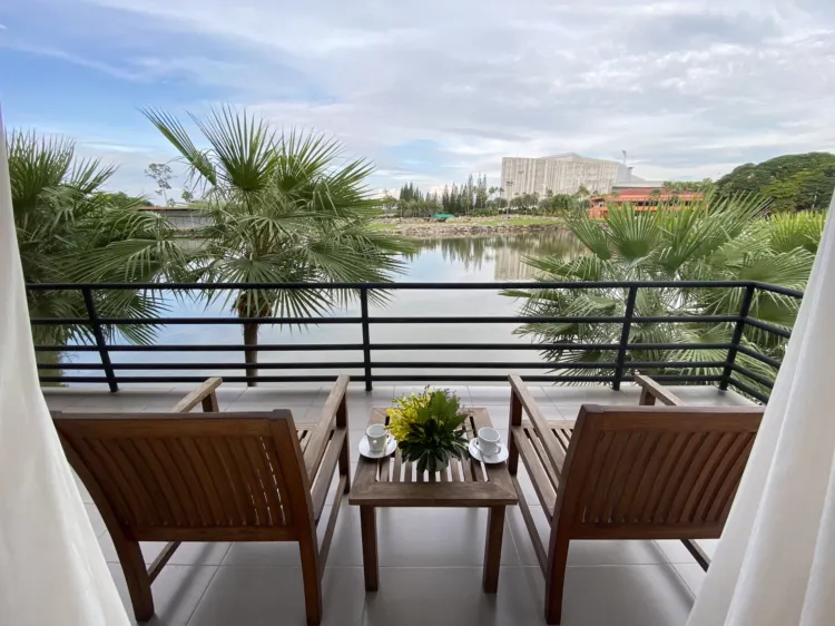 ห้องดีลักซ์พร้อมวิวทะเลสาบ