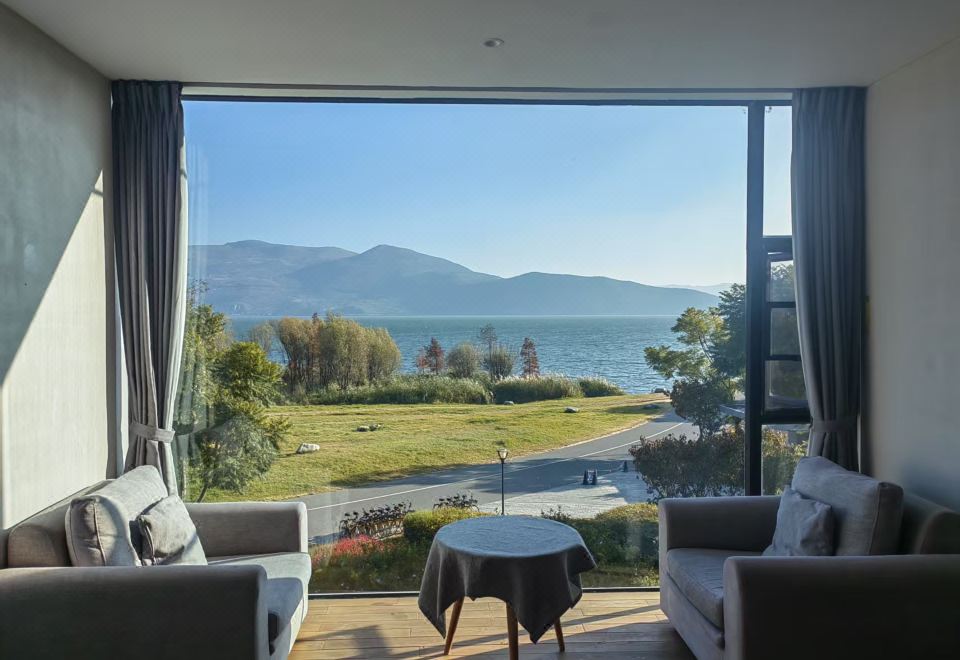 正面海景大床房.顶层‖一线洱海观景房.视野超好.零压枕