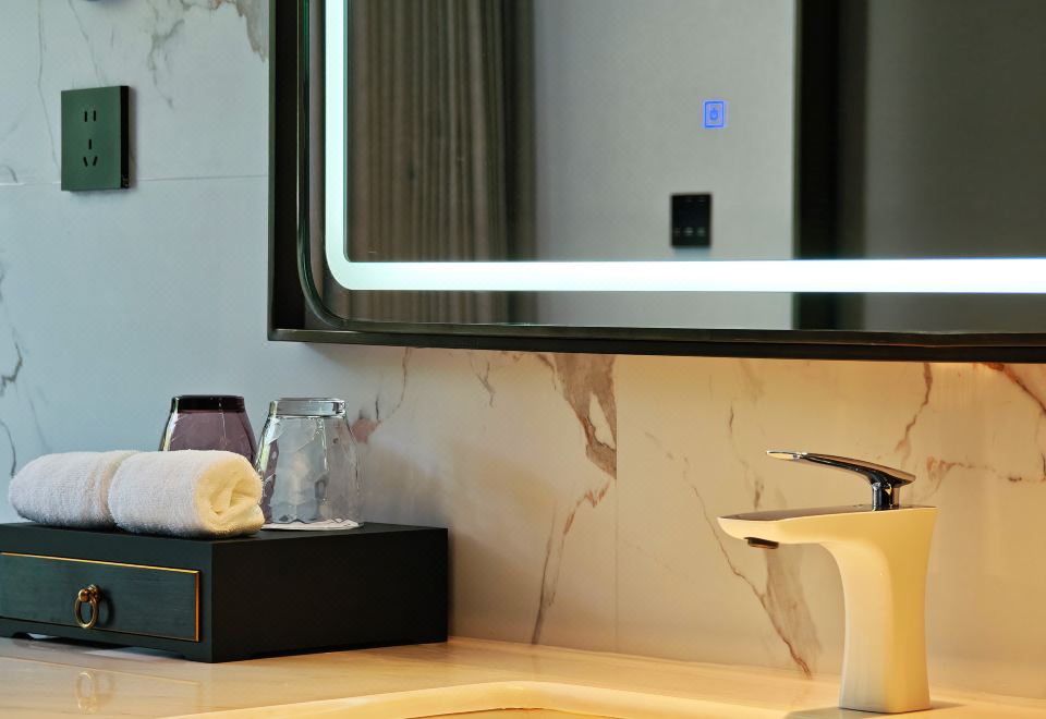 Beijing Oriental Mao HotelElegant 2-bed Room