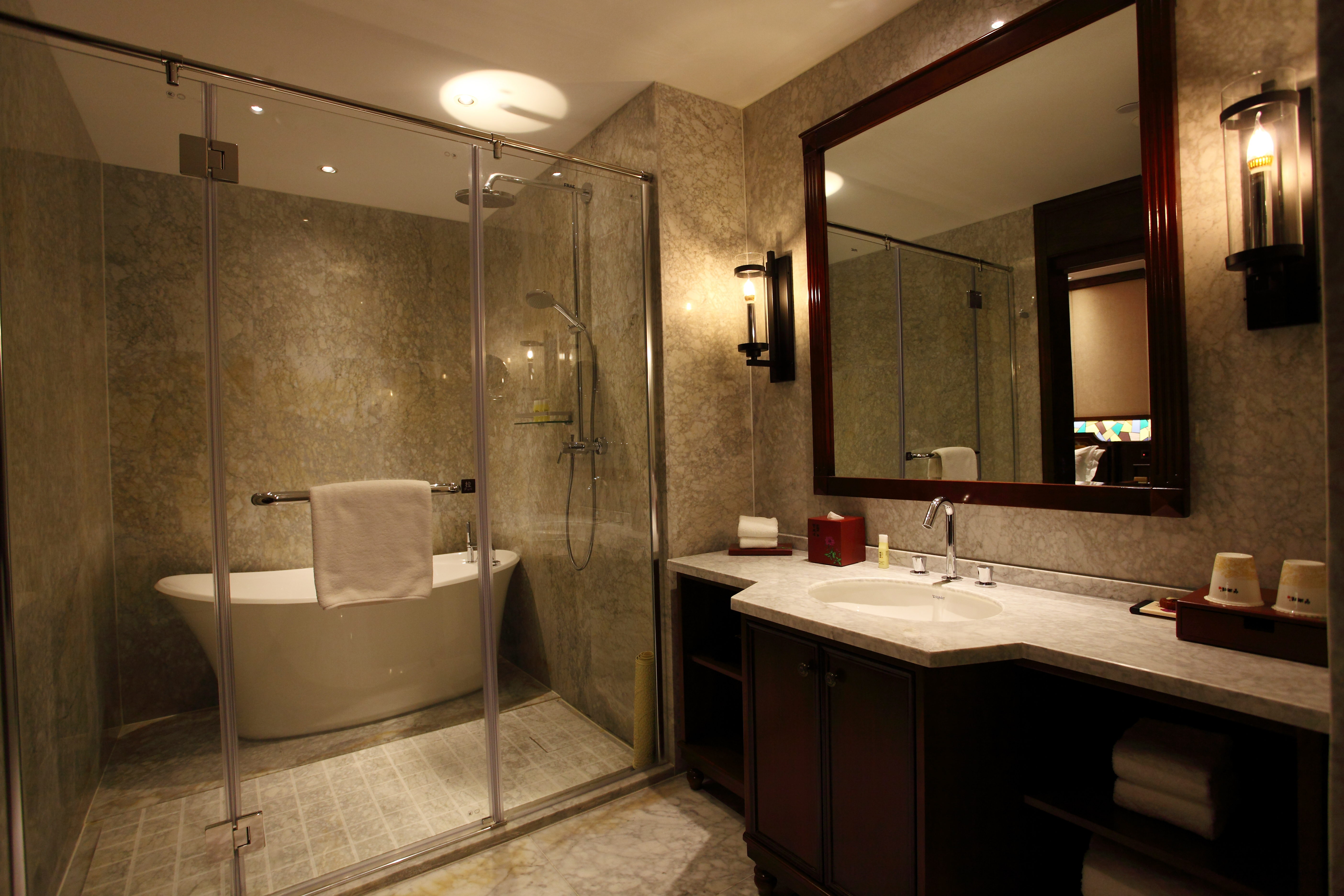 乘月人归豪华大床套房