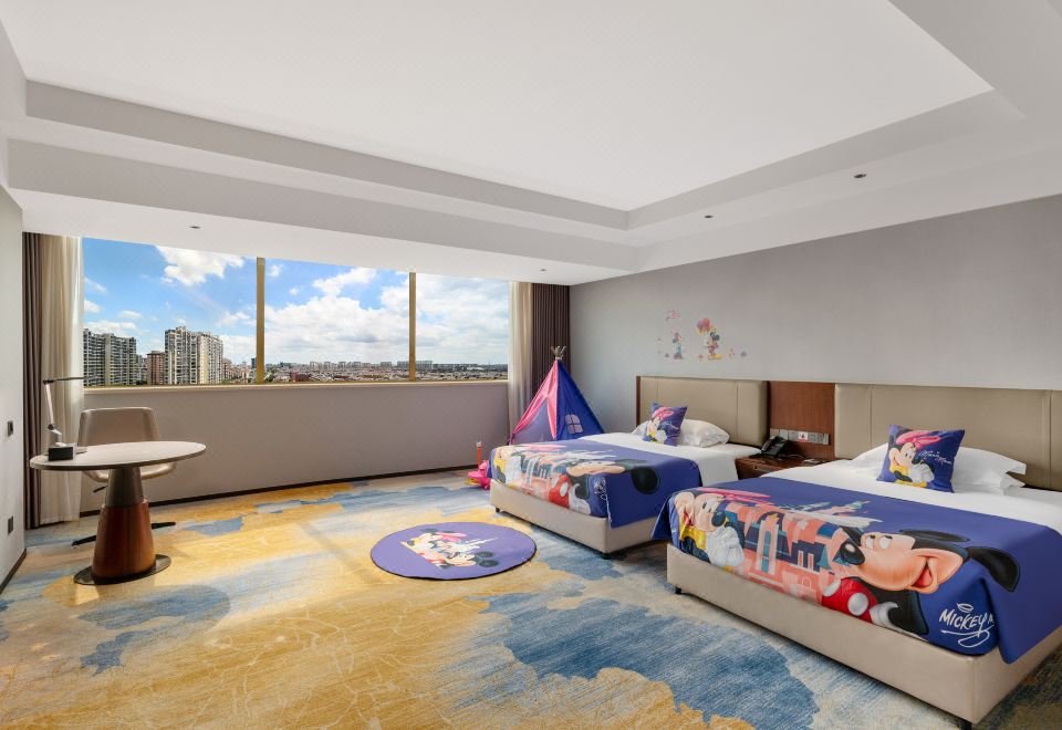 童趣幸运鼠亲子双床房（城景视野?亲子玩乐区）