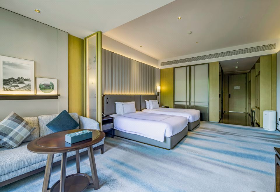 豪華湖景雙床房