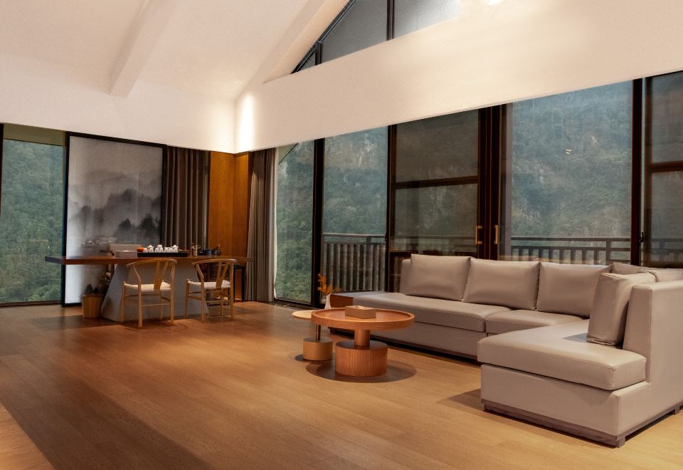 FUZHOU ROYAL HOT SPRING HOTEL & RESORTRoyal Panoramic Suite