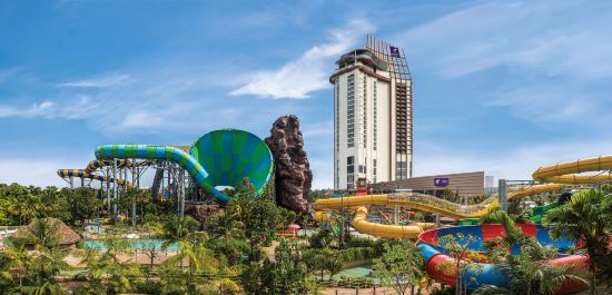 ฮอลิเดย์ อินน์ รีสอร์ท วานา นาวา หัวหิน