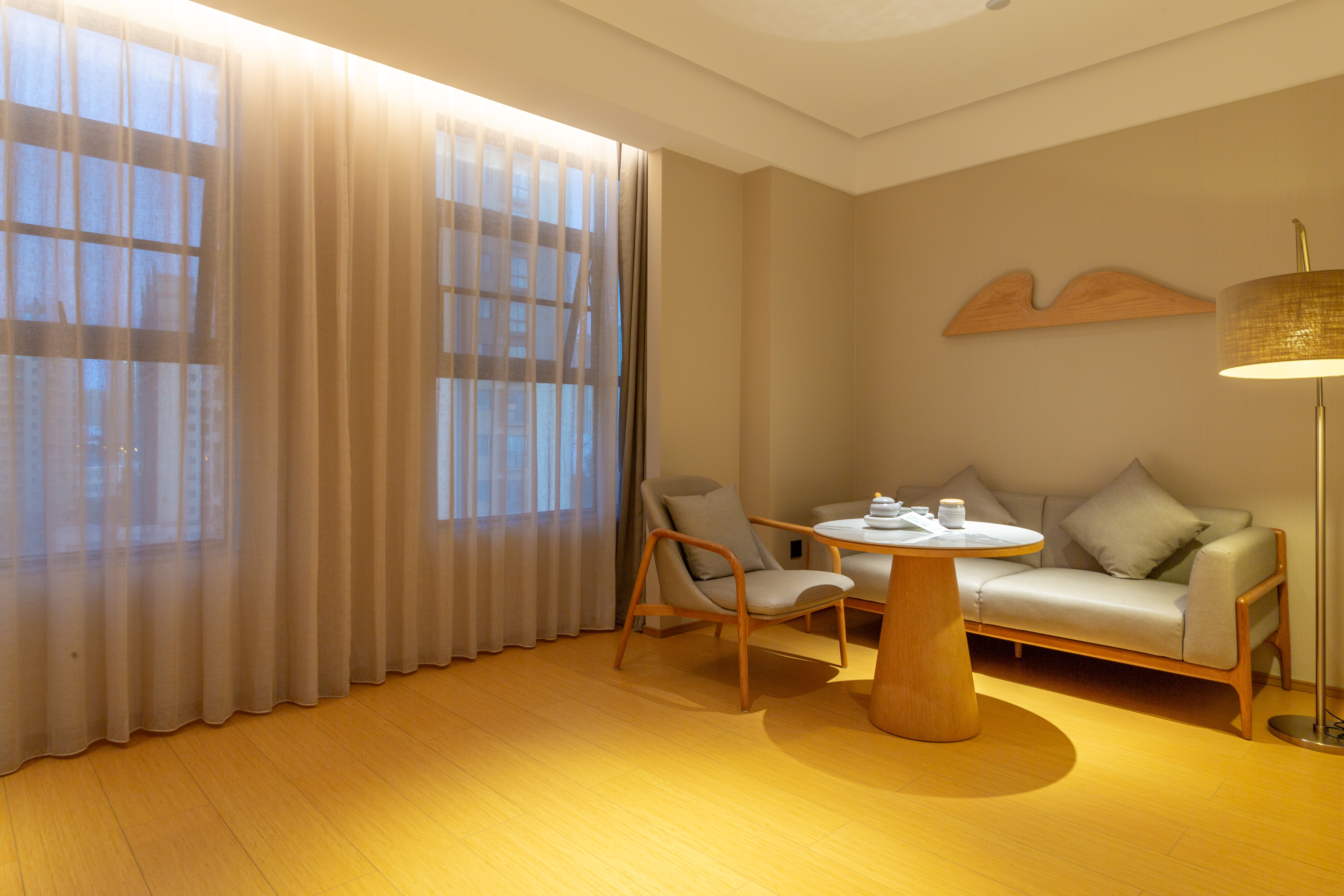 舒压豪华大床房【拾趣茶具|品茶空间|深睡记忆棉垫】