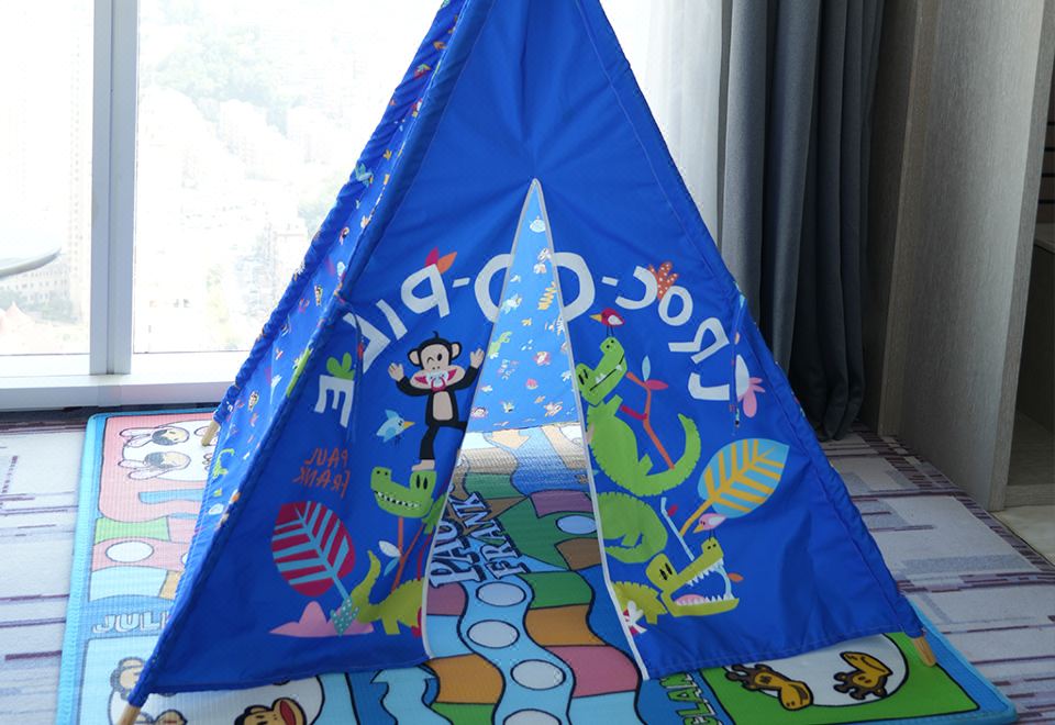 Crowne Plaza Xinghai DalianLaughing Bug Theme Joyful Family Room