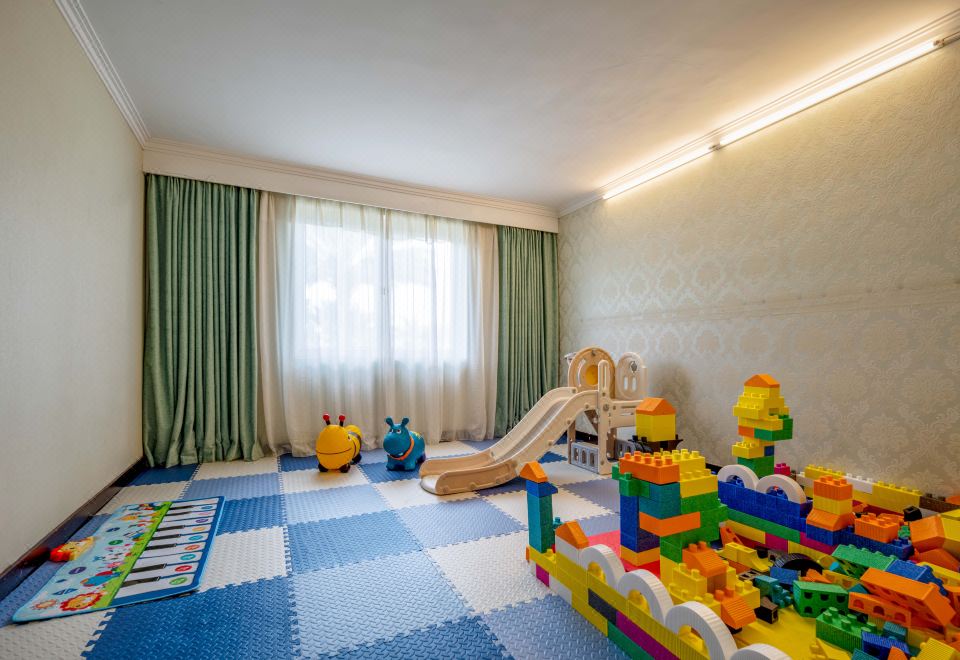 Asia Gulf HotelFamily-friendly Queen Room