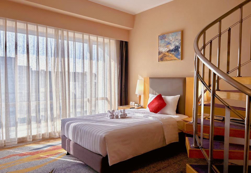 Beijing Xinqiao HotelExecutive Duplex Family Suite Room