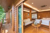 Vanasin Residence