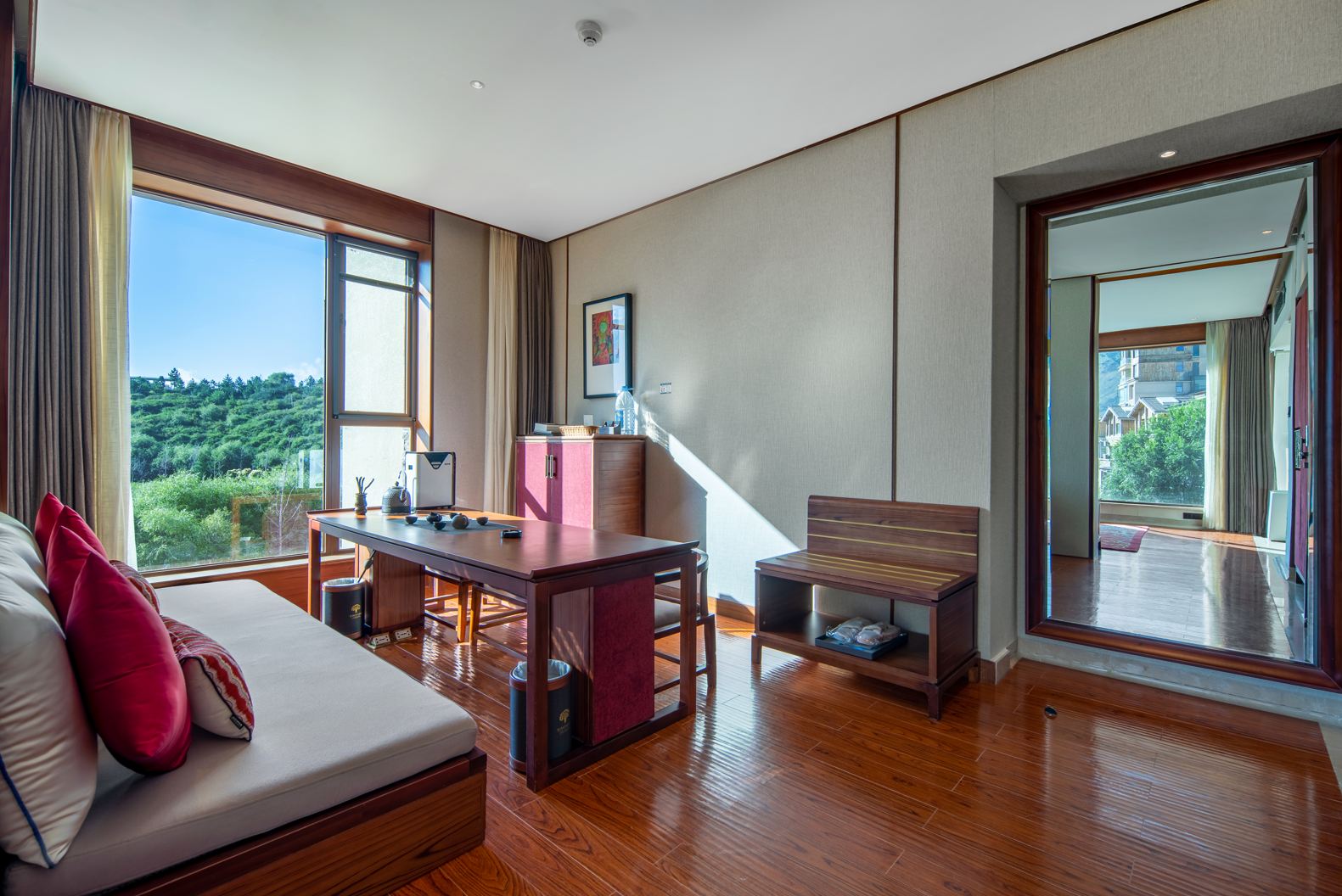 Grand House Tingyue LinzhiGuantang Panoramic Suite
