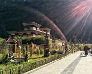 Lunzhuze Homestay