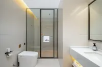 Baocheng Zhixuan Hotel (Luoshan Dingsheng Plaza Branch)