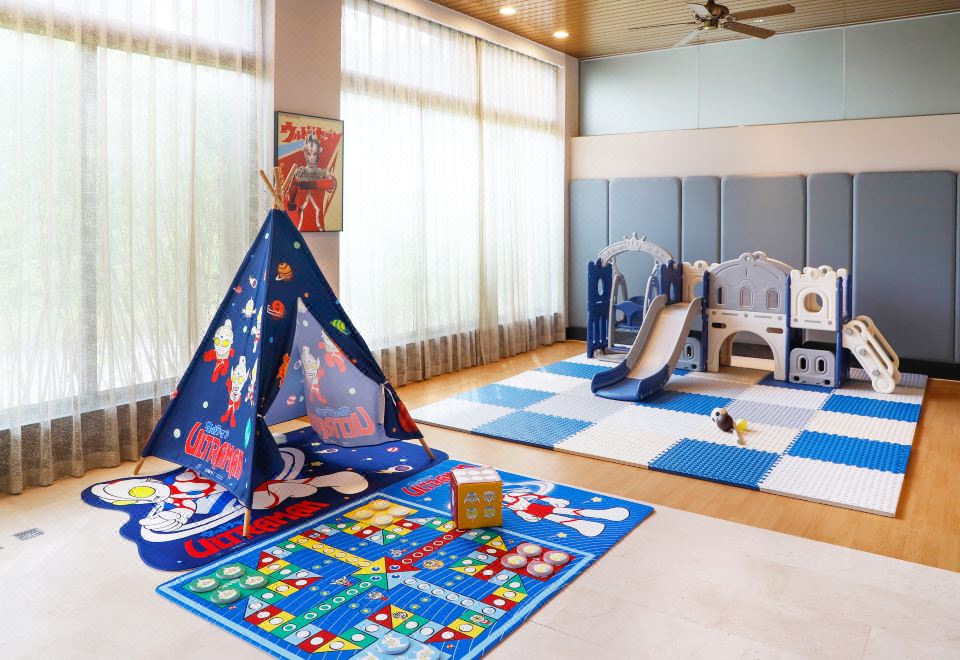 Dongguan Marriott HotelStarry Explorer-Ultraman Family Suite