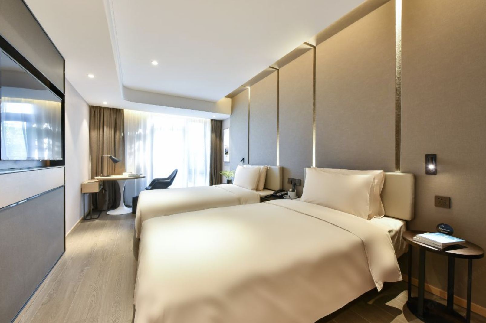行政景觀雙床房-縱覽國貿夜景（露臺+加濕器+Minibar）