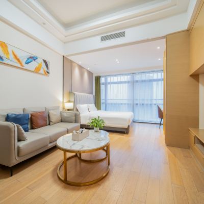 尊享城景大床房（冰箱+洗衣機） 你好酒店公寓（珠海橫琴口岸店）優惠