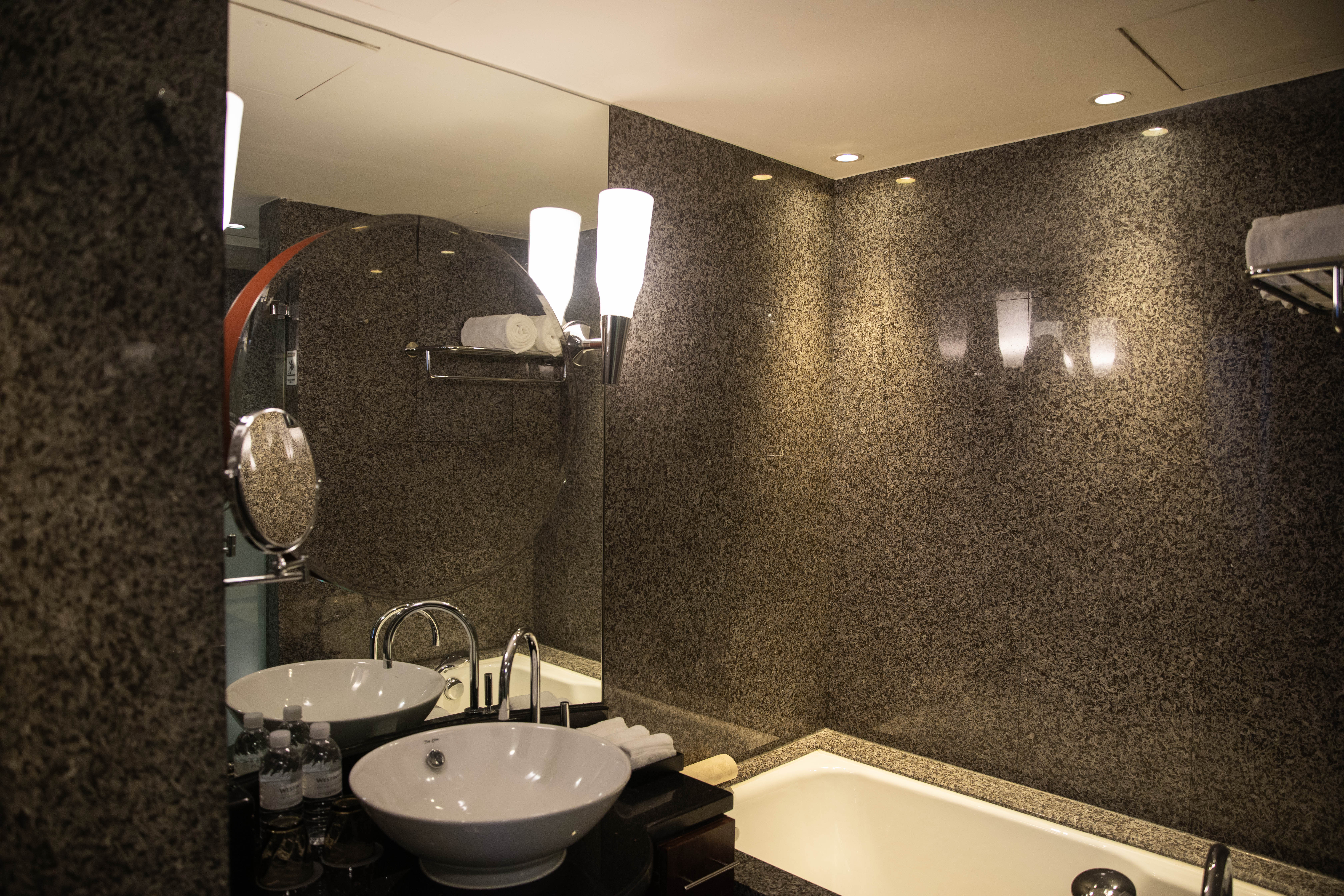 皇冠豪華江景雙床房