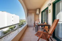 BnB Homes Apartamentos elegantes a 50 m do oceano e da natureza exuberante