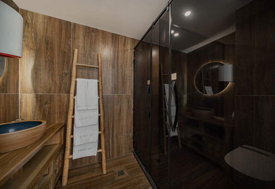 暖阳·山景露台双床房