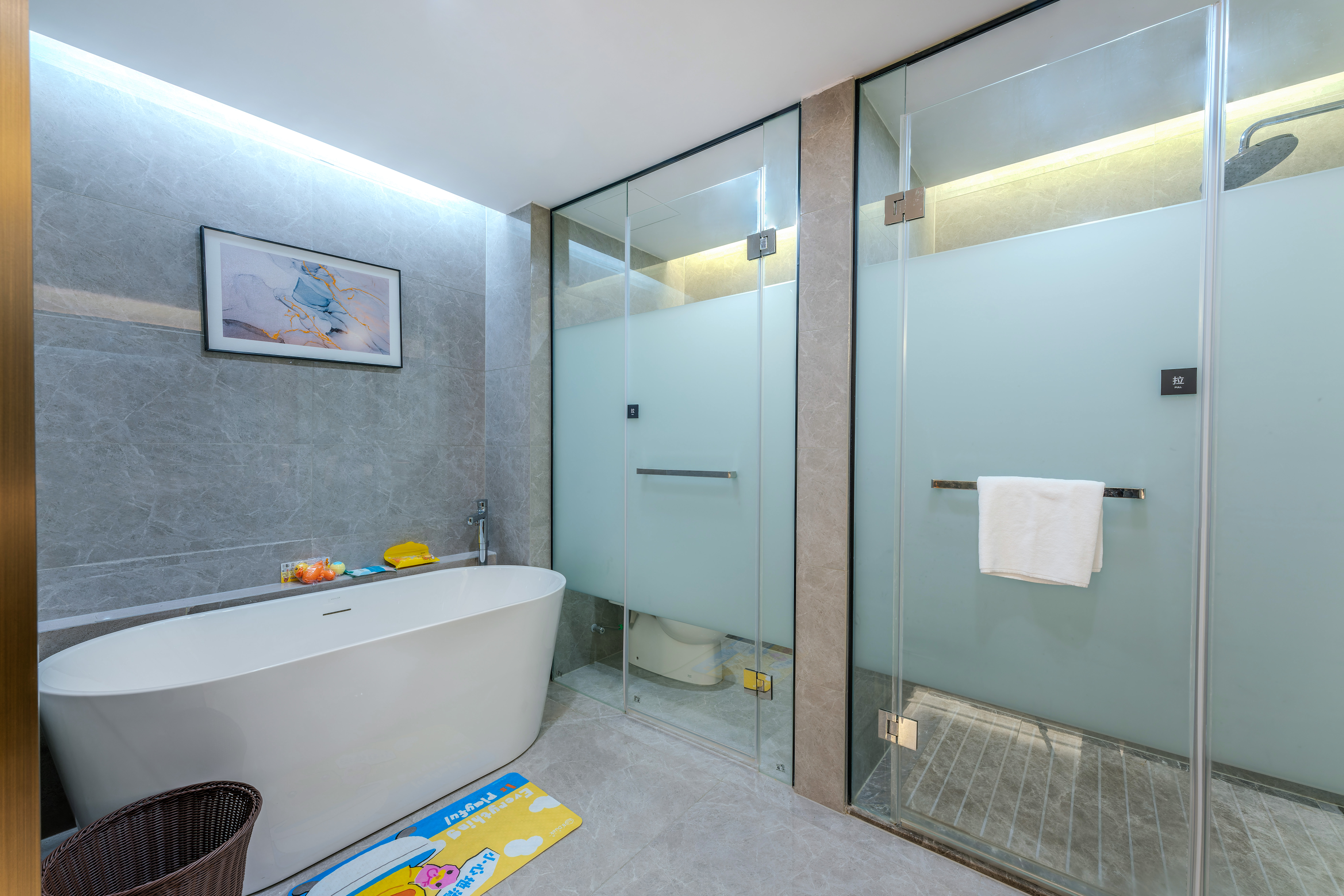 曼享B.duck小黄鸭亲子套房（小童洗漱用品+小童乐玩）