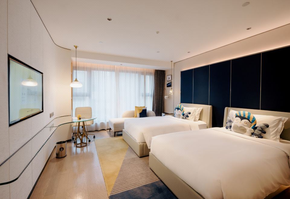 阳光双床房高楼层-云端畅享，尽享风光