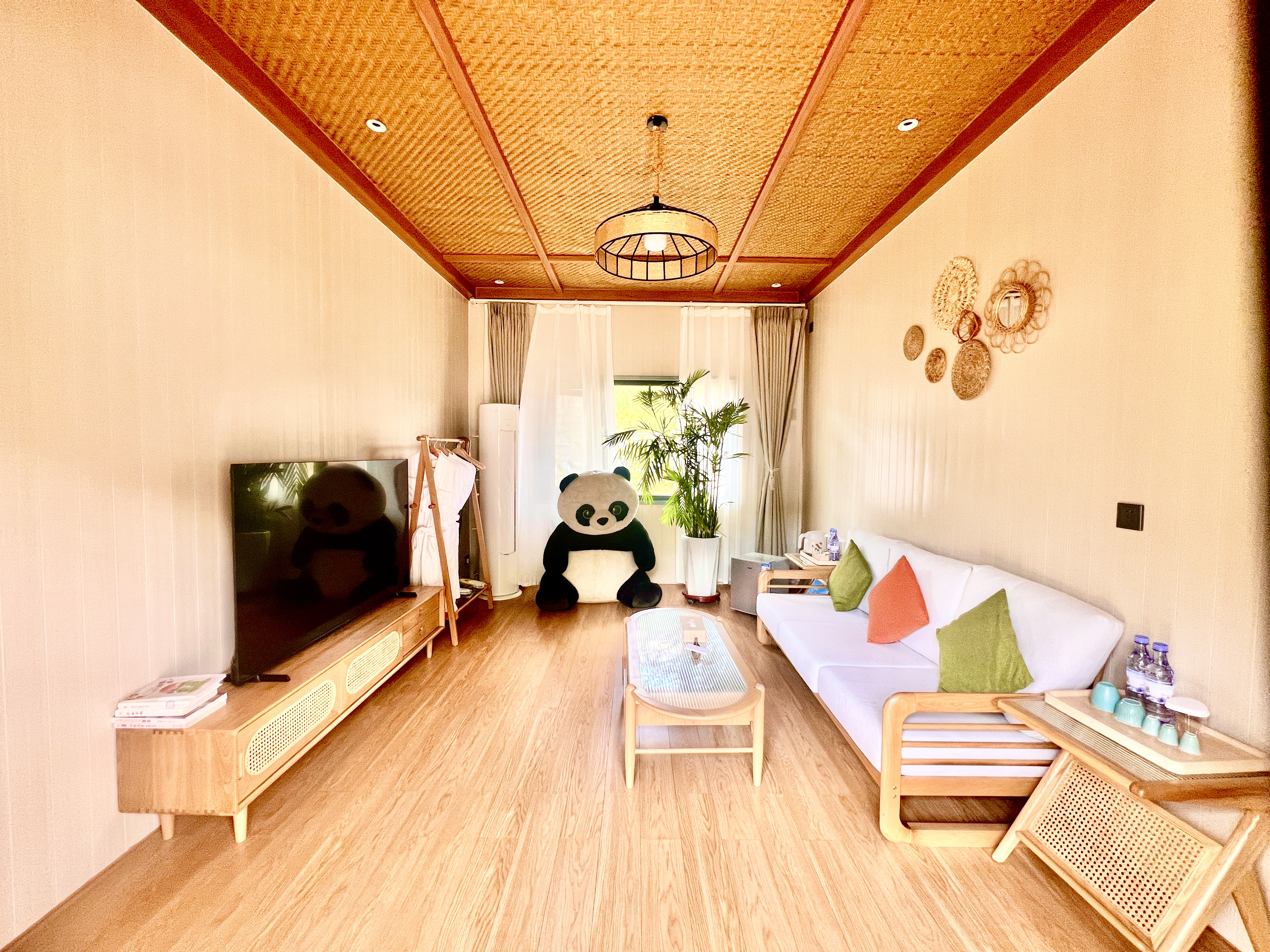 远山家庭大床房+小童玩具+智能系统