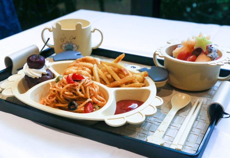 Wyndham JingzhouAstronaut Theme Family Room (Double Bed)