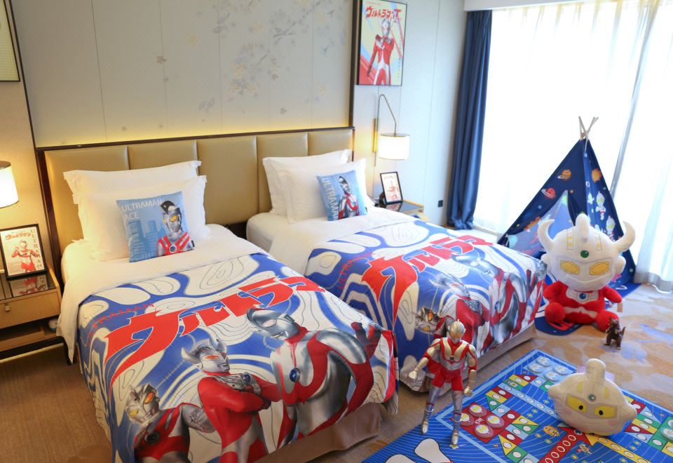 奥特曼双床房