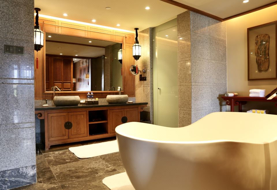 Jinmao Purelax Lijiang, The Unbound Collection By HYATTPremier Deluxe Suite - With View