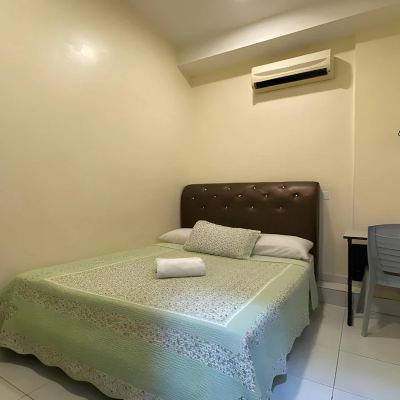 Standard Queen Room Kupon OYO 43933 Ferringhi Stay Iinn