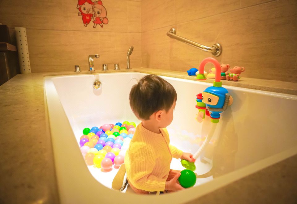 酷芽豬豬俠親子套房（木馬+豬豬俠帳篷+滑梯+獨立陽臺）