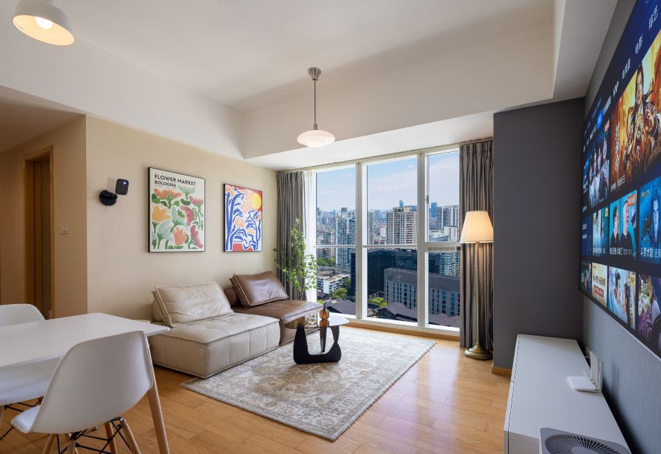 太古觀景兩室一廳雙衞套房（落地窗+烘乾洗衣機+投影