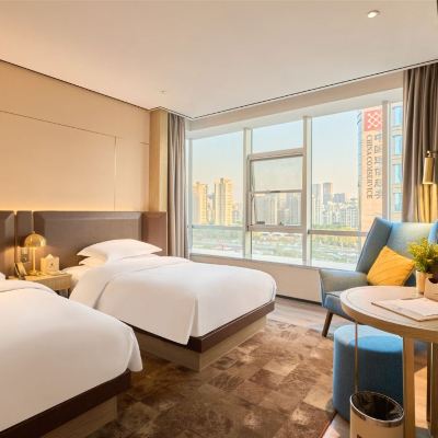 宜適雙床房 （落地觀景+動人夜景+北歐風格+採光好） 宜尚PLUS飯店（杭州濱江星光大道店）優惠