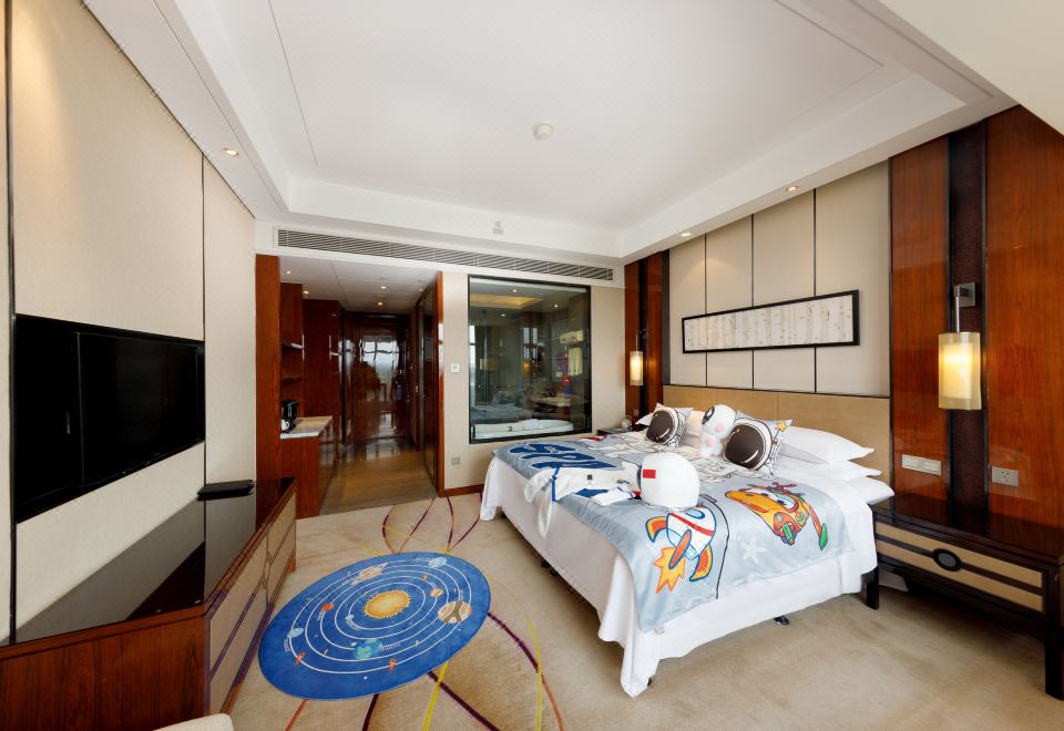 Sheraton Langfang Chaobai River HotelKuya Family Theme Deluxe Double Bed Room
