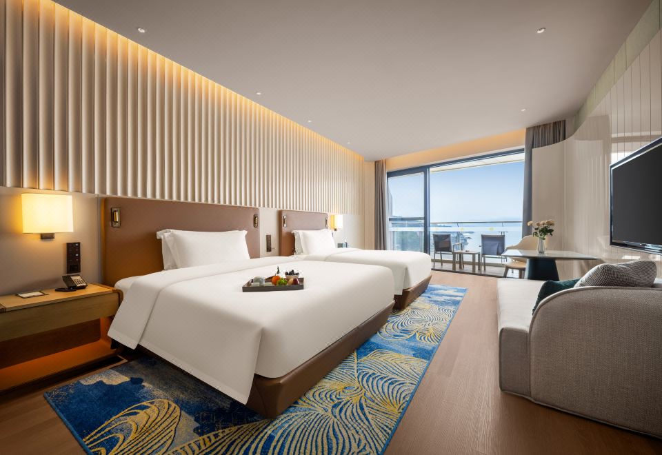 豪华湖景亲子房