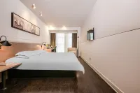 Jinjiang Star Hotel (Xintiandi Branch, Luohe Railway Station)