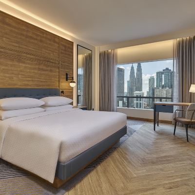豪華客房, 1張特大床, 雙子塔景觀 吉隆坡市中心喜來登福朋飯店優惠