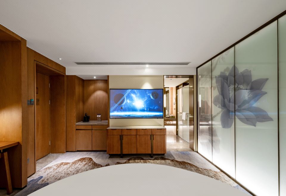 栖云楼躺平治癒大床房（圆床+畅享影音）无窗