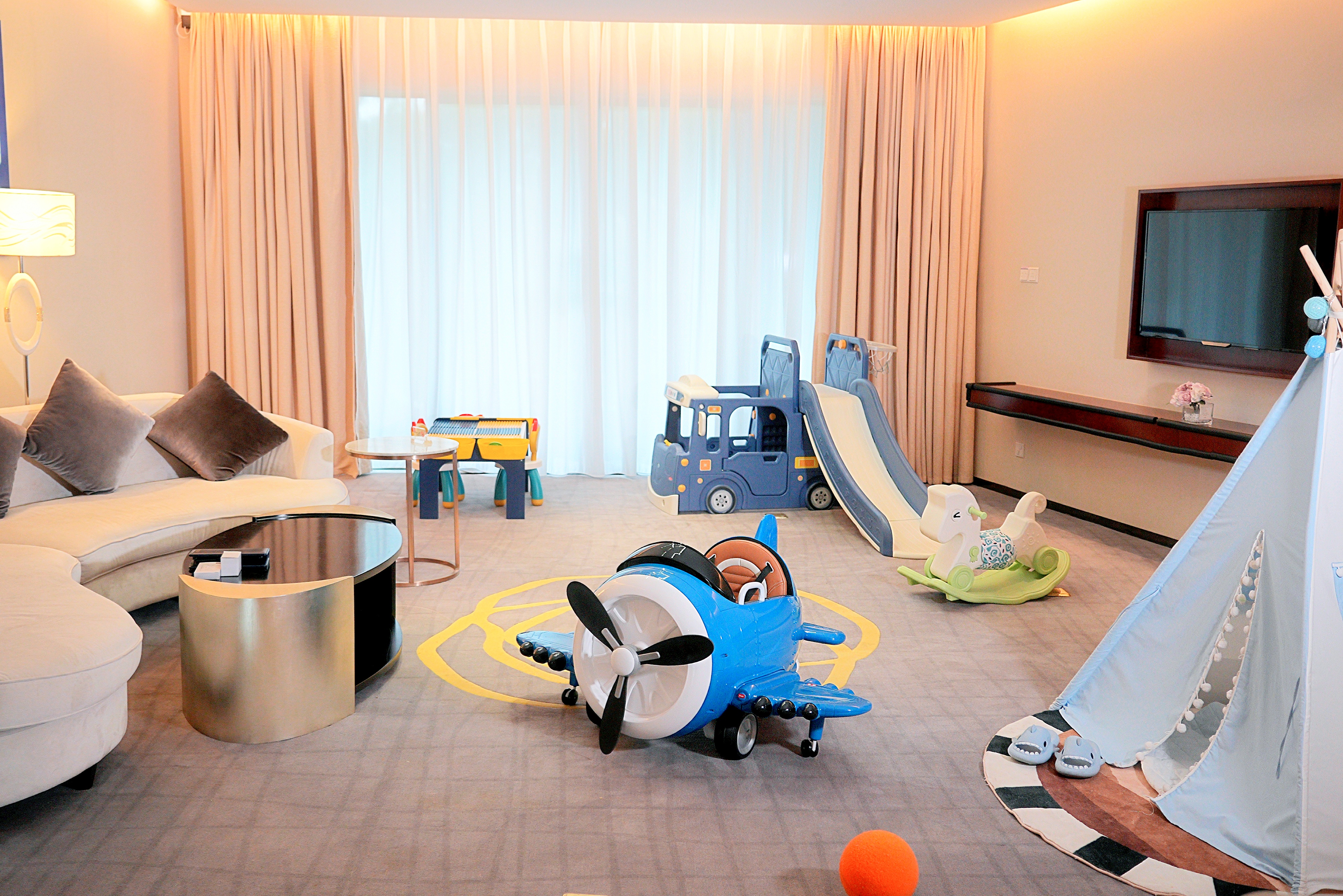 东澳仔仔机长房