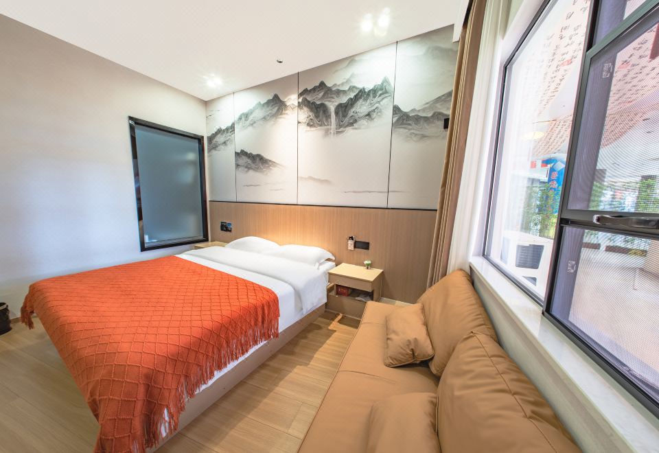 Cozy Room (Double Bed)