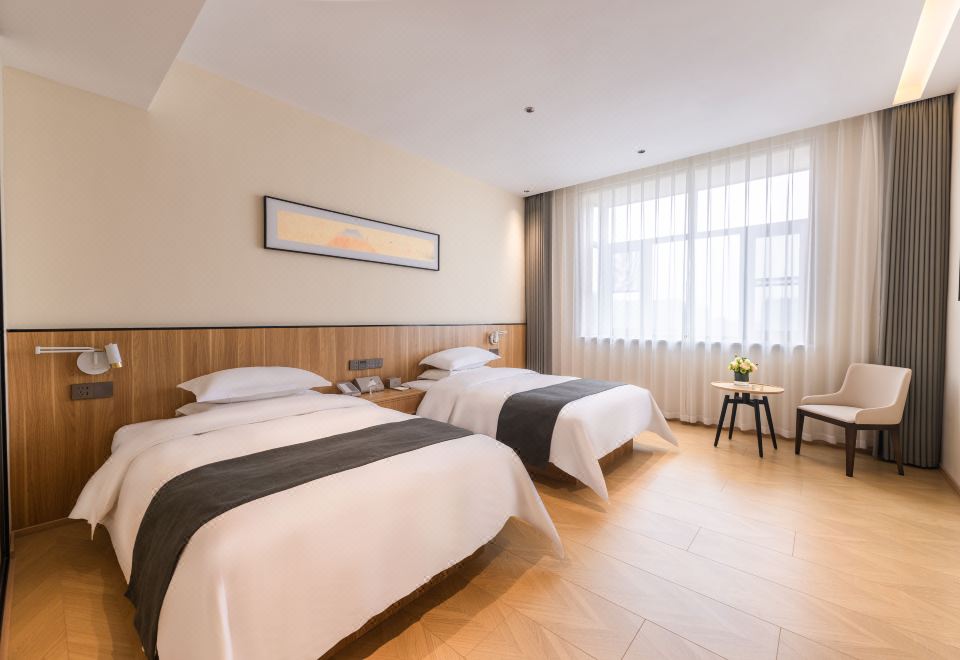 Business Room (2 Beds)