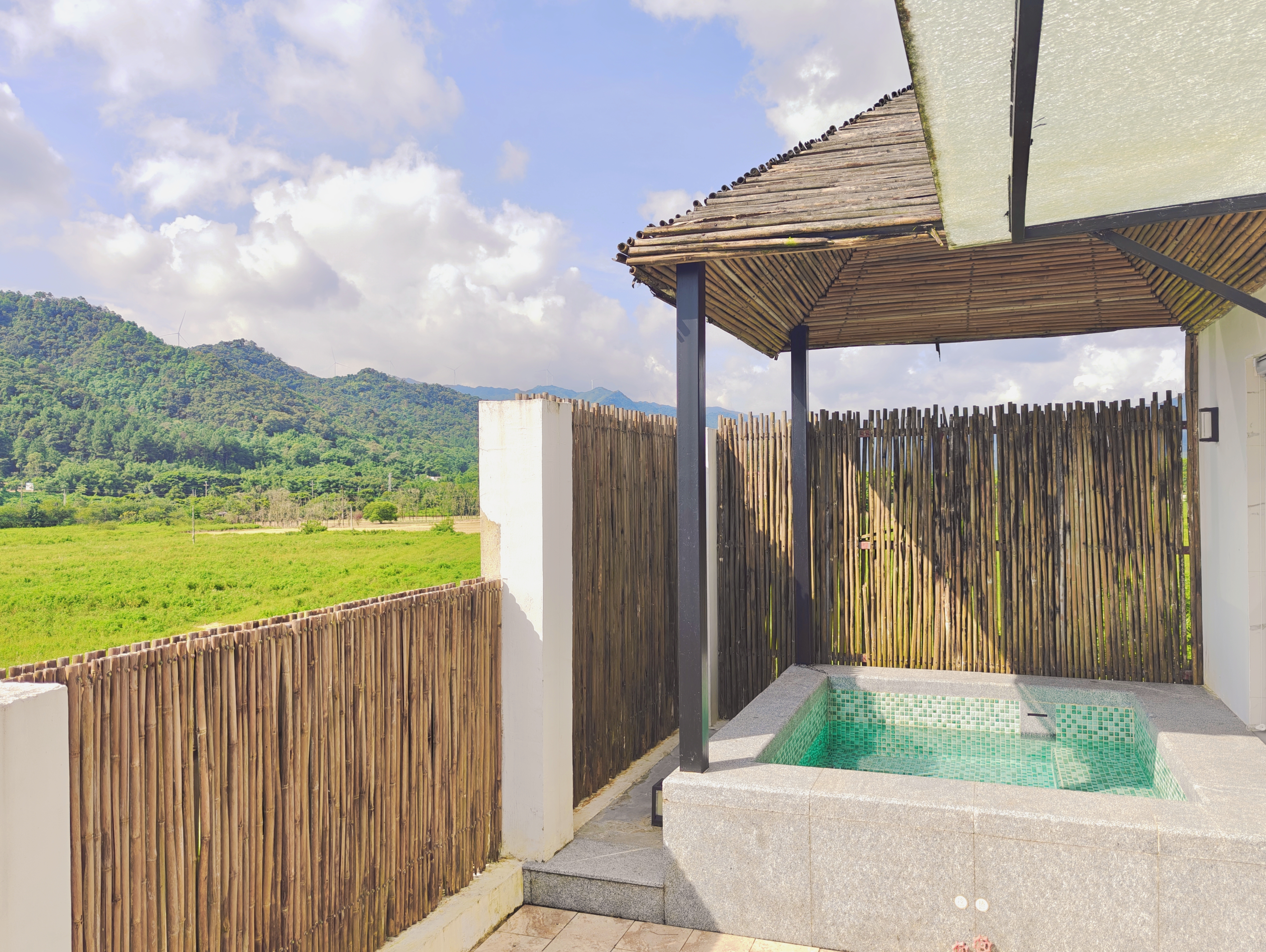 2-bed Room With Mountain View