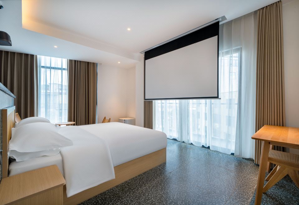 CYAN Jinglou Projector Double Bed Room