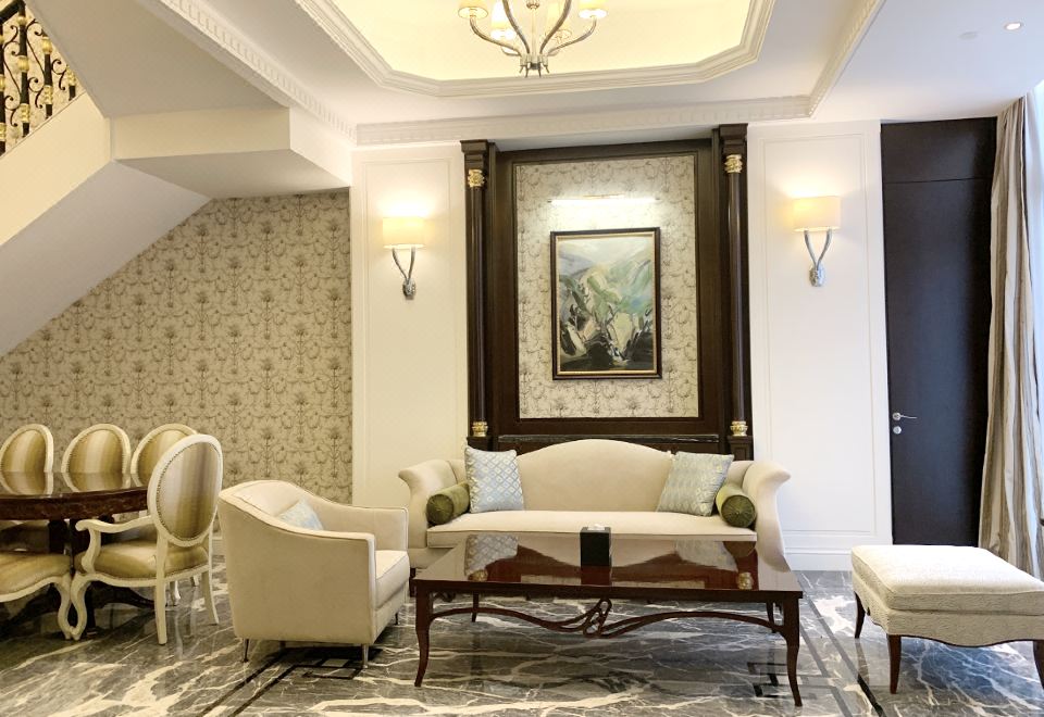 洛克菲套房3（复式扶梯景观+圆形浴缸+大空间+大阳台）