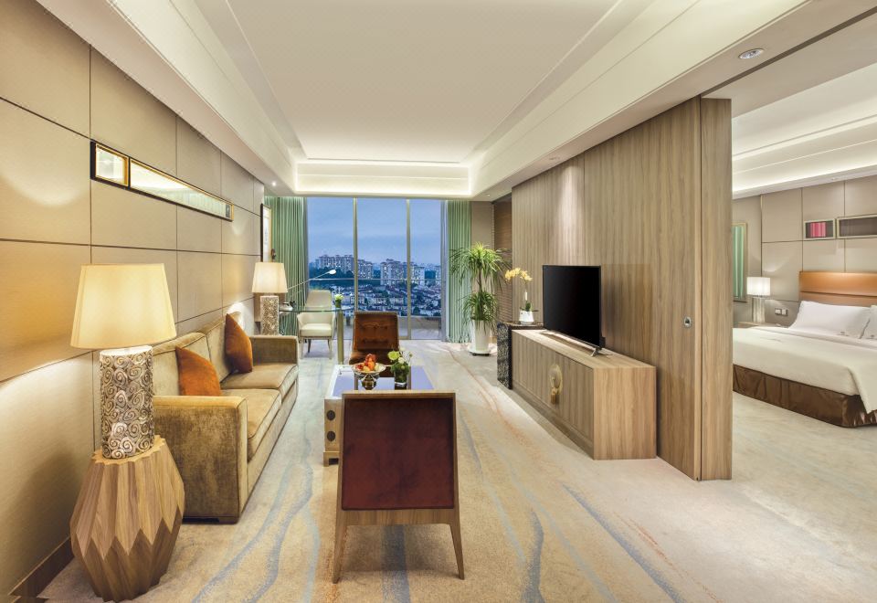 Royal Garden Hotel DongguanDeluxe Suite